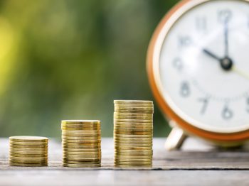 Gold money coins and alarm clock - business success concept nidnoiit, nidnoiit.com, นิดหน่อยไอที, นิดหน่อย ไอที, ร้านนิดหน่อย, ขาย, จำนำ, ขายฝาก, มือสอง, สินค้ามือสอง, สินค้าไอที, โทรศัพท์มือถือ, Smartphone, iPhone, iPad, Tablet, Samsung, กล้องDSLR, กล้องmirrorless, โน๊ตบุ๊ค, Notebook, คอมพิวเตอร์, PC, ทีวี, TV, เครื่องเสียง, เกมPSP4, Nintendo, Gopro, iPadPro, IPhone4, IPhone5, IPhone5s, IPhone6, IPhone6s, IPhone7, IPhone8, IPhonex, IPhonexs, IPhonexsmax, IPhonexr, IPhone6plus, IPhone7plus, IPhone8plus, CANON, NIKON, LEICA, Fuji, SONY, OLYMPUS, PANASONIC, CASIO, Apple, Samsung, OPPO, Vivo, Huawei, Xiaomi Mi, Nokia, ASUS, LG, Wiko